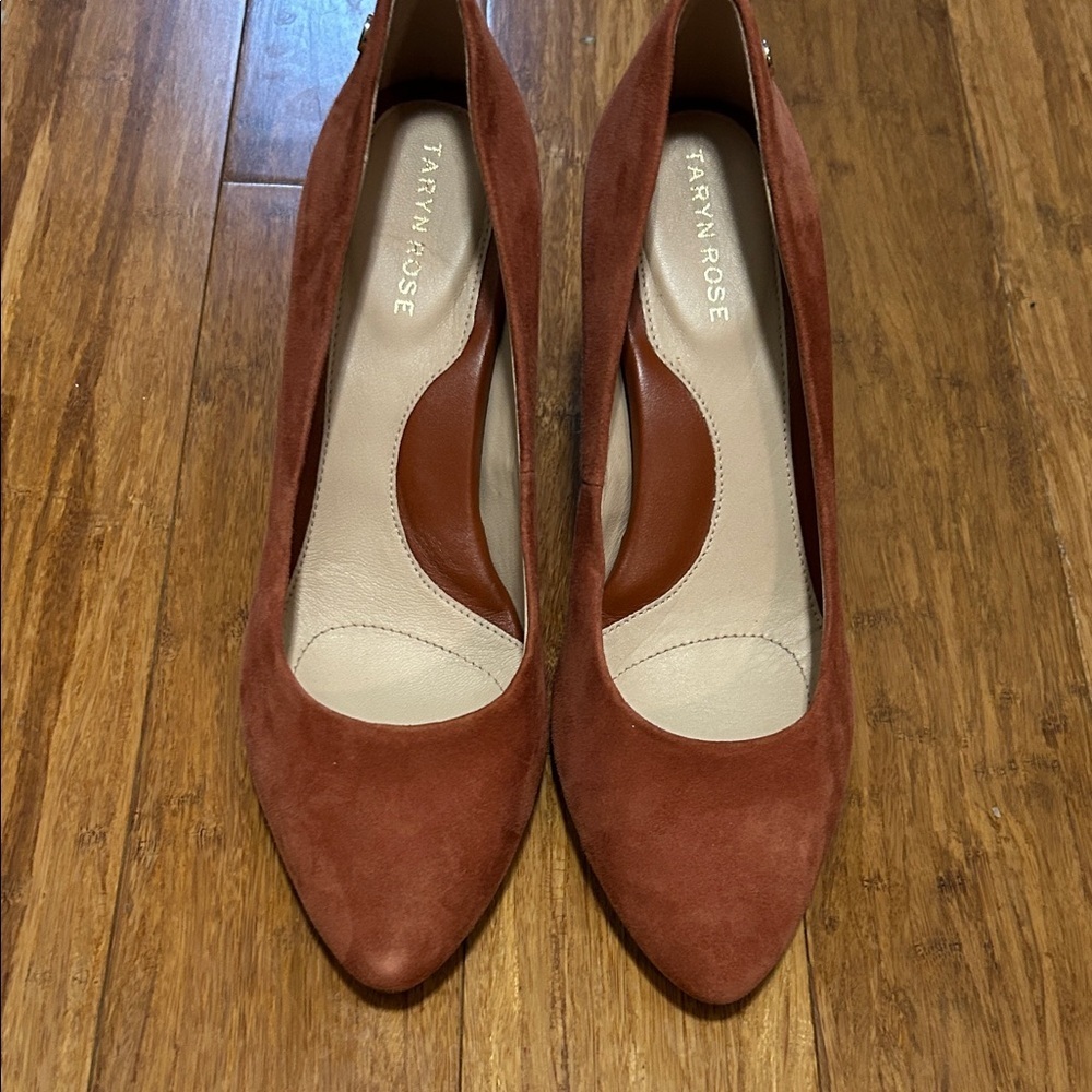 Taryn Rose Terracotta Suede Pointed Toe Heels Size 8 Comfort Pumps - Picture 5 of 10